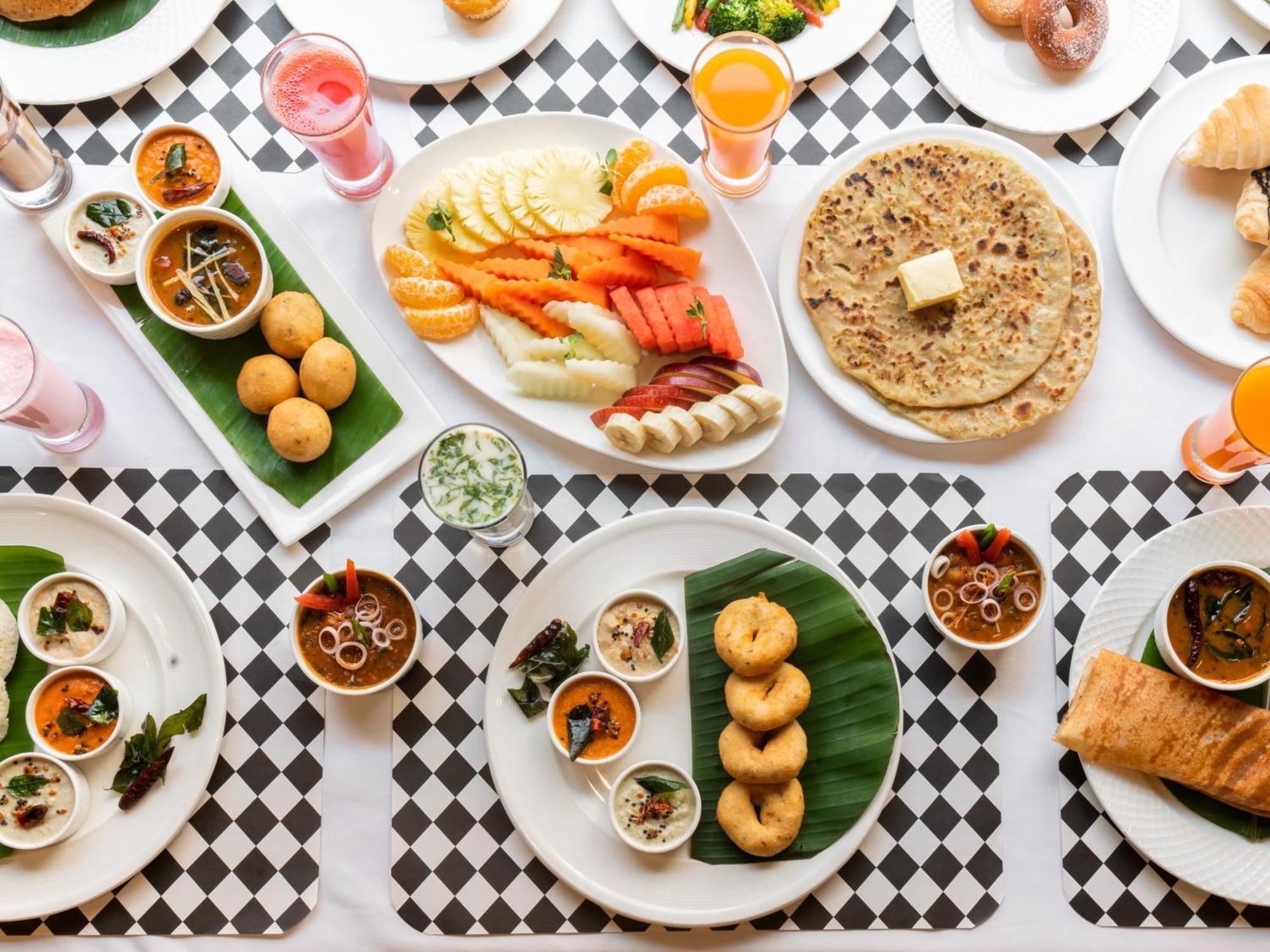 Sunday Hotel Chandigarh Zirakpur Екстериор снимка